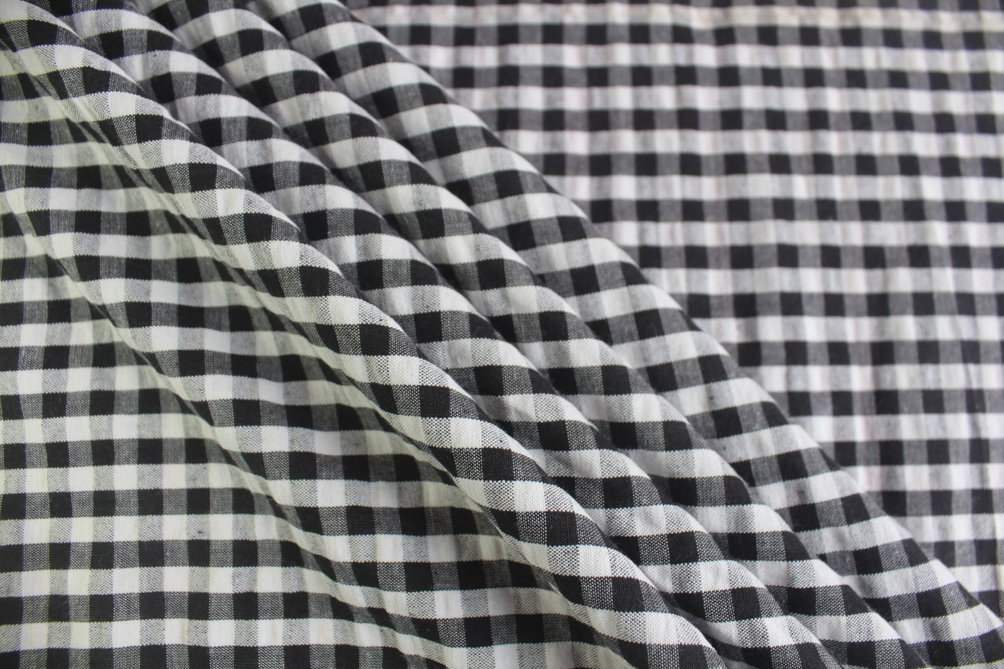 Classic Black & White Gingham Cotton Seersucker – 44" Wide | Wrinkle-Free Summer Fabric