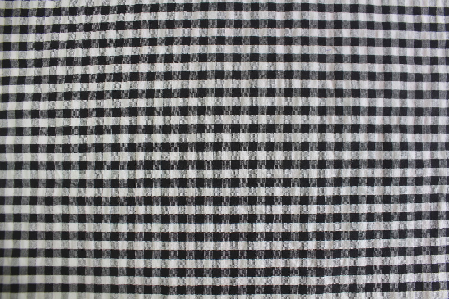 Classic Black & White Gingham Cotton Seersucker – 44" Wide | Wrinkle-Free Summer Fabric